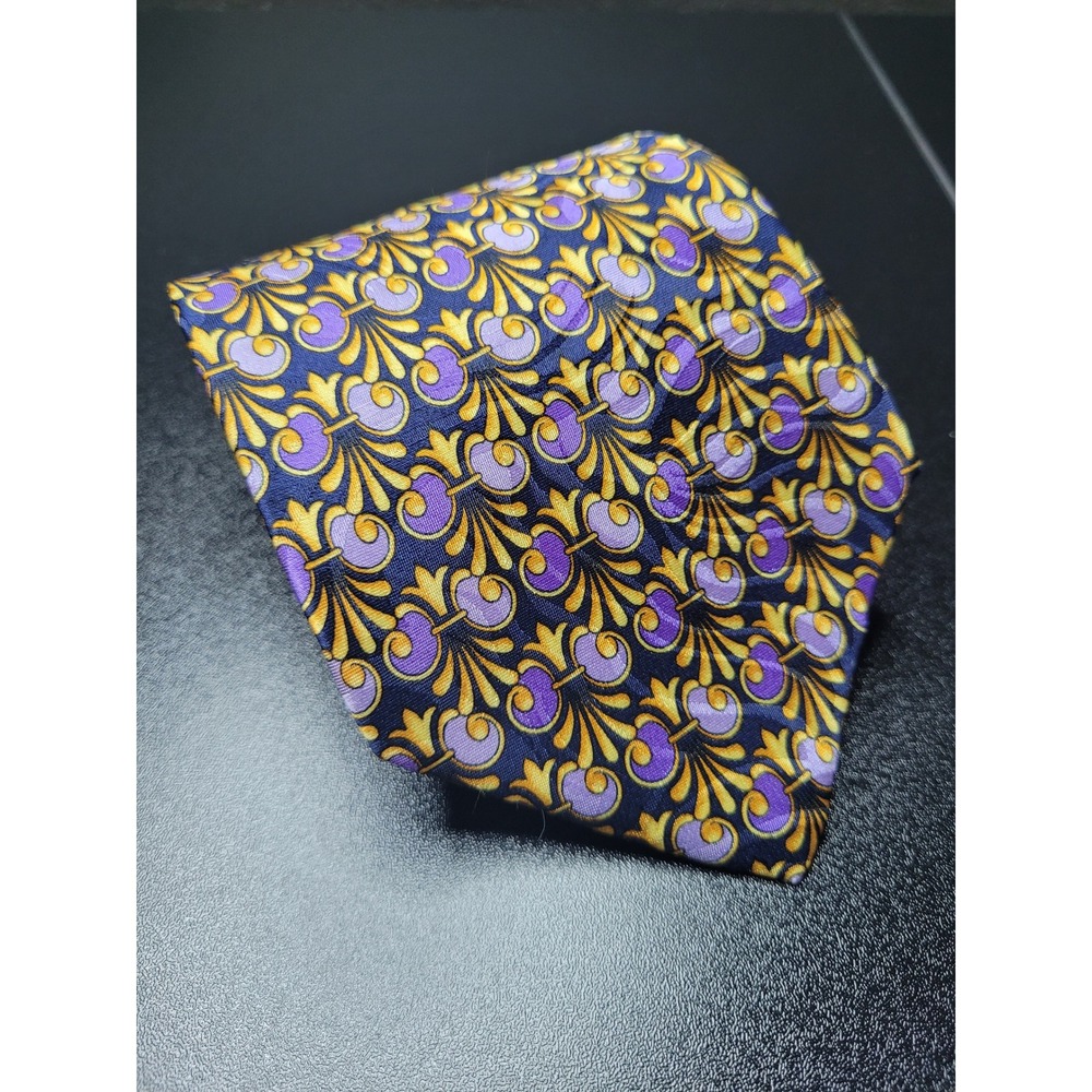 Gianni Versace Men's Necktie Purple Gold Baroque Silk 3.75" x 58" Excellent